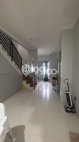 Rumah Luas Asri 3 KT Siap Huni di Gading Serpong Tangerang Rumah Luas Asri 3 KT Siap Huni di Gading Serpong Tangerang