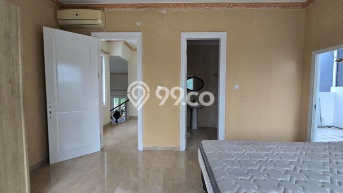 Rumah Sewa Tangerang LT 300m2 LB 450m2 Area Gading Serpong Rumah Sewa Tangerang LT 300m2 LB 450m2 Area Gading Serpong