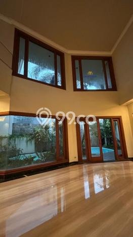 Hunian Mewah LB 720m2 Siap Huni Desain Elegan di Pondok Indah, Jakarta Selatan Hunian Mewah LB 720m2 Siap Huni Desain Elegan di Pondok Indah, Jakarta Selatan
