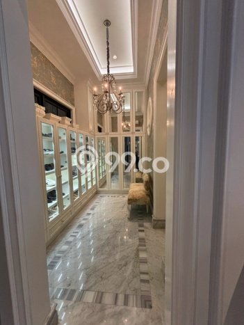 Hunian Mewah LB 400m2 Siap Pakai Desain Elegan di Ancol, Jakarta Utara Hunian Mewah LB 400m2 Siap Pakai Desain Elegan di Ancol, Jakarta Utara