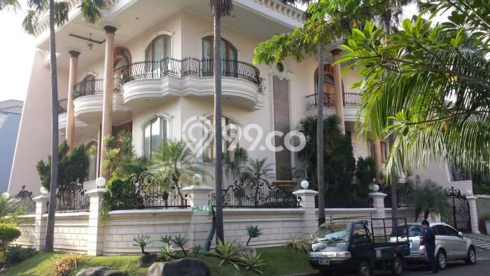 Rumah Elit Akses Mudah di Jakarta Utara Semi Furnished Rumah Elit Akses Mudah di Jakarta Utara Semi Furnished