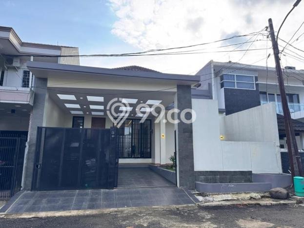 Rumah Mewah LB 150m2 Siap Huni Desain Elegan di Villa Melati Mas, Tangerang Selatan Rumah Mewah LB 150m2 Siap Huni Desain Elegan di Villa Melati Mas, Tangerang Selatan