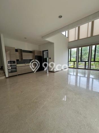 LOKASI STRATEGIS! Rumah di Cisauk, Dekat Stasiun, 5 KT, Luas 336m2m² Bangunan 418m2m² LOKASI STRATEGIS! Rumah di Cisauk, Dekat Stasiun, 5 KT, Luas 336m2m² Bangunan 418m2m²