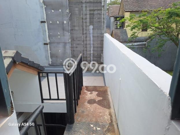 Hunian Cantik Modern Lb 135m2 di BSD, Tangerang Selatan Hunian Cantik Modern Lb 135m2 di BSD, Tangerang Selatan