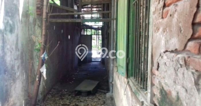 HARGA TERBAIK! Rumah Berkualitas di Krembangan, Luas 709m2m² Bangunan 709m2m² HARGA TERBAIK! Rumah Berkualitas di Krembangan, Luas 709m2m² Bangunan 709m2m²