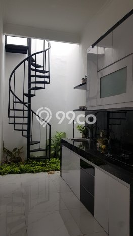 Rumah Minimalis 3 KT LT 112m2 di BSD Griya Loka Rumah Minimalis 3 KT LT 112m2 di BSD Griya Loka