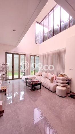 Rumah Elit LB 225m2 Siap Huni Desain Elegan di Metland Puri, Jakarta Barat Rumah Elit LB 225m2 Siap Huni Desain Elegan di Metland Puri, Jakarta Barat
