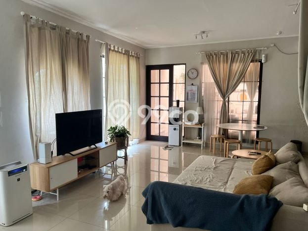 Rumah Elit Modern Siap Huni di Green Lake City Jakarta Barat Rumah Elit Modern Siap Huni di Green Lake City Jakarta Barat