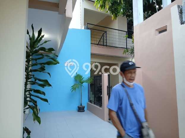 Rumah Kost Dijual di Karang Tengah, Tangerang, Spesifikasi 23 KT, 10 KM, 700m2 Rumah Kost Dijual di Karang Tengah, Tangerang, Spesifikasi 23 KT, 10 KM, 700m2