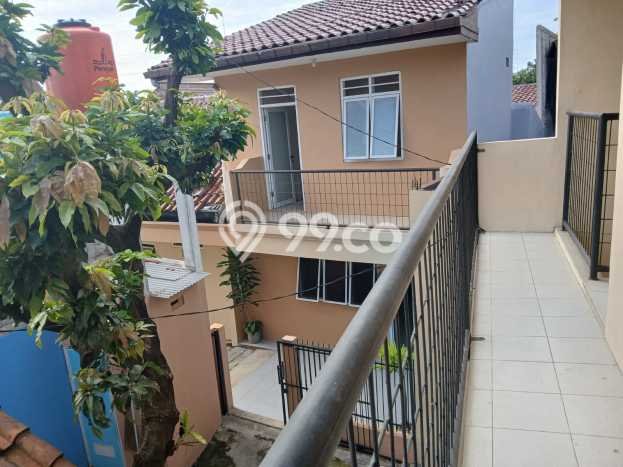 Rumah Kost Dijual di Karang Tengah, Tangerang, Spesifikasi 23 KT, 10 KM, 700m2 Rumah Kost Dijual di Karang Tengah, Tangerang, Spesifikasi 23 KT, 10 KM, 700m2