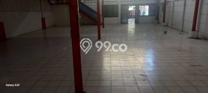 Unit Gudang Tersedia di Petir Spesifikasi LB 1000m2 Unit Gudang Tersedia di Petir Spesifikasi LB 1000m2