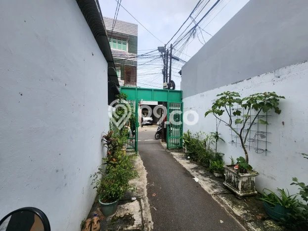 Dijual Kost di Kawasan Senen, Jakarta Pusat, Spesifikasi 41 KT, 41 KM, 580m2 Dijual Kost di Kawasan Senen, Jakarta Pusat, Spesifikasi 41 KT, 41 KM, 580m2