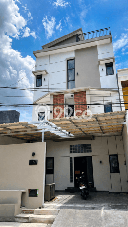 Kost Dijual di Semanan dengan 23 KT dan Luas 317m2 Kost Dijual di Semanan dengan 23 KT dan Luas 317m2