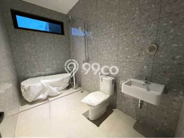 Ready to Use! Luxury House LT 306m2 Desain Elegan di Bintaro Ready to Use! Luxury House LT 306m2 Desain Elegan di Bintaro