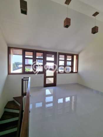 Dijual Hunian Rumah Terawat 3 Kamar di Jombang, Tangerang Dijual Hunian Rumah Terawat 3 Kamar di Jombang, Tangerang
