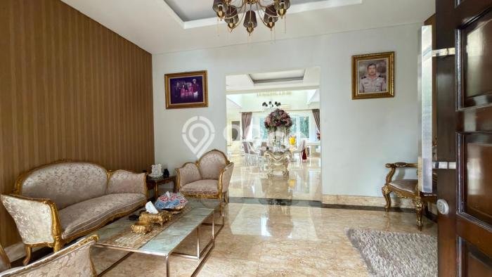 Rumah Mewah LB 650m2 Siap Huni Desain Elegan di Lebak Bulus, Jakarta Selatan Rumah Mewah LB 650m2 Siap Huni Desain Elegan di Lebak Bulus, Jakarta Selatan
