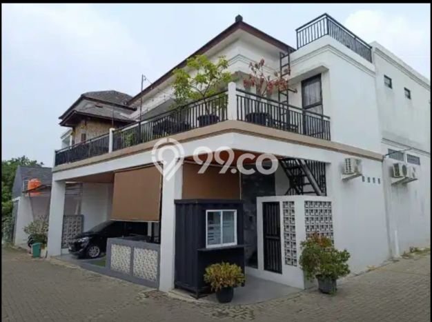 Rumah Strategis Modern Lb 194m2 di Ciputat, Tangerang Selatan Rumah Strategis Modern Lb 194m2 di Ciputat, Tangerang Selatan