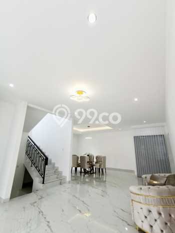 For Sale Rumah Mewah Exclusive di BSD, Tangerang Selatan For Sale Rumah Mewah Exclusive di BSD, Tangerang Selatan