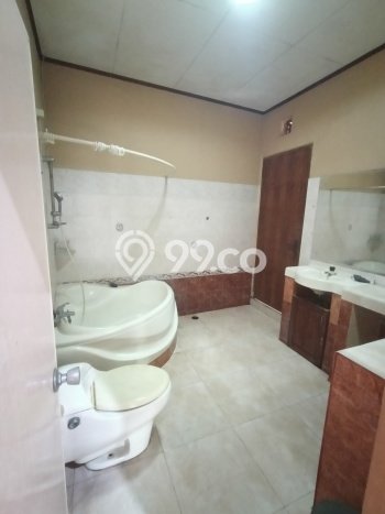 Rumah Mewah LB 250m2 Siap Huni Desain Elegan di Cirendeu, Jakarta Selatan Rumah Mewah LB 250m2 Siap Huni Desain Elegan di Cirendeu, Jakarta Selatan