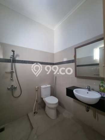 Rumah Disewakan Tangerang LT 162m2 LB 180m2 Kawasan Gading Serpong Rumah Disewakan Tangerang LT 162m2 LB 180m2 Kawasan Gading Serpong