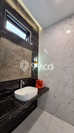 Rumah Luxury Modern Siap Huni di BSD Tangerang Rumah Luxury Modern Siap Huni di BSD Tangerang
