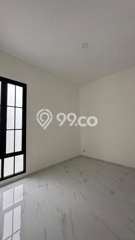 Dijual Hunian Rumah Nyaman 4 Kamar di BSD, Tangerang Dijual Hunian Rumah Nyaman 4 Kamar di BSD, Tangerang