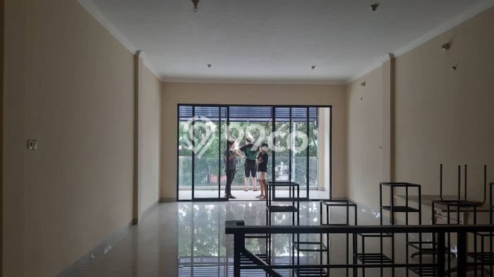 Ruko Dijual di Prime Area Tangerang Luas 250m2 Ruko Dijual di Prime Area Tangerang Luas 250m2