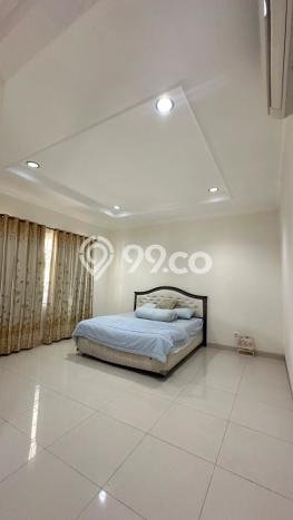 Rumah Mewah LB 400m2 Siap Huni Desain Elegan di BSD, Tangerang Rumah Mewah LB 400m2 Siap Huni Desain Elegan di BSD, Tangerang