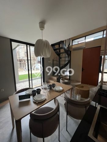 Dijual Rumah 2 Kamar Lokasi Ideal Bagus dan Strategis di Serpong Dijual Rumah 2 Kamar Lokasi Ideal Bagus dan Strategis di Serpong