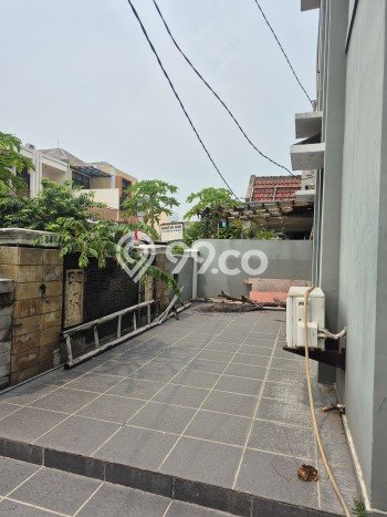 For Sale Hunian Rumah Nyaman 5 Kamar di Gading Serpong, Tangerang For Sale Hunian Rumah Nyaman 5 Kamar di Gading Serpong, Tangerang