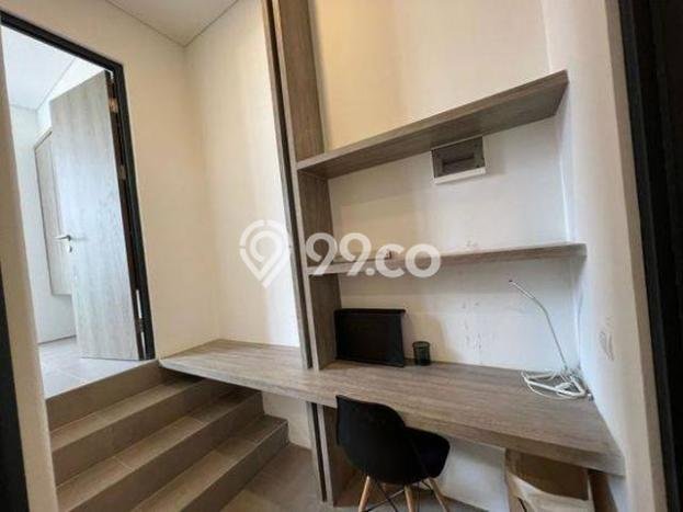Rumah Luas Asri 2 KT Siap Huni di BSD City Tangerang Rumah Luas Asri 2 KT Siap Huni di BSD City Tangerang