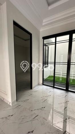 Rumah Elit Modern Siap Huni di BSD Tangerang Rumah Elit Modern Siap Huni di BSD Tangerang