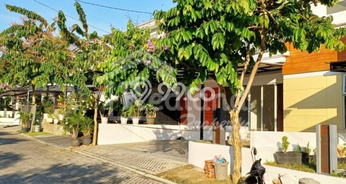 PROPERTI PILIHAN! Rumah Nyaman di BSB City, Luas 150m² LB 143m² PROPERTI PILIHAN! Rumah Nyaman di BSB City, Luas 150m² LB 143m²
