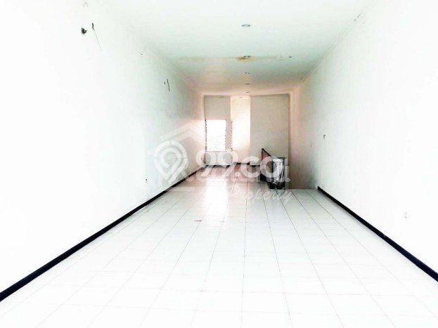Ruko disewakan di Semarang Barat Semarang dengan luas bangunan 252m2 Ruko disewakan di Semarang Barat Semarang dengan luas bangunan 252m2