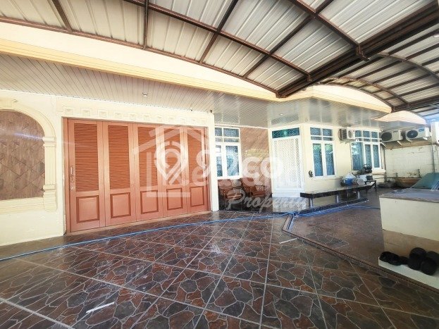 Ready to Use! Premium House LT 300m2 Desain Elegan di Puri Anjasmoro Ready to Use! Premium House LT 300m2 Desain Elegan di Puri Anjasmoro