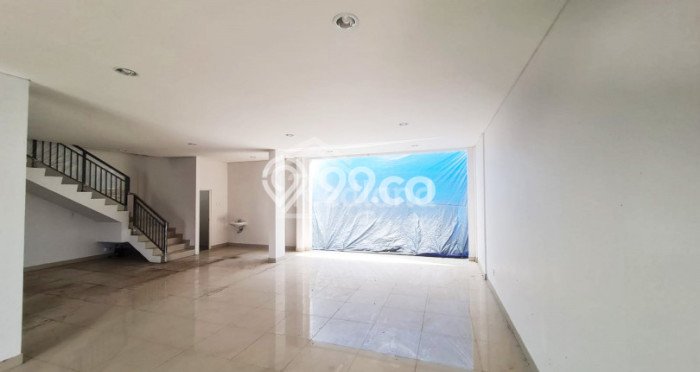 Disewakan Ruko Strategis Kawasan Gayamsari, Luas 220m2m², Area Bisnis, Akses Mudah Disewakan Ruko Strategis Kawasan Gayamsari, Luas 220m2m², Area Bisnis, Akses Mudah