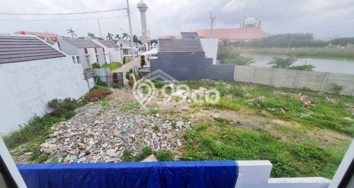 Disewakan Ruko Strategis Kawasan Gayamsari, Luas 220m2m², Area Bisnis, Akses Mudah Disewakan Ruko Strategis Kawasan Gayamsari, Luas 220m2m², Area Bisnis, Akses Mudah