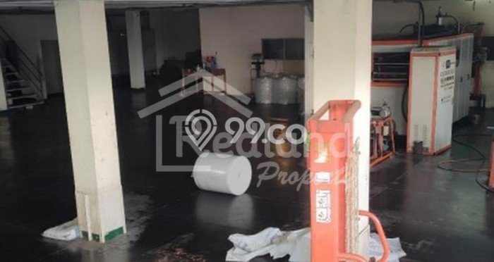 Lokasi Strategis! Dijual Gudang Bisnis di Ngaliyan, Semarang Kondisi Baik Lokasi Strategis! Dijual Gudang Bisnis di Ngaliyan, Semarang Kondisi Baik