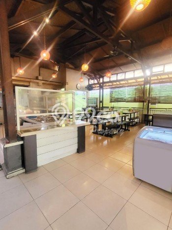 Komersial Dijual di Semarang Tengah Semarang dengan Luas Bangunan 250m2 Komersial Dijual di Semarang Tengah Semarang dengan Luas Bangunan 250m2