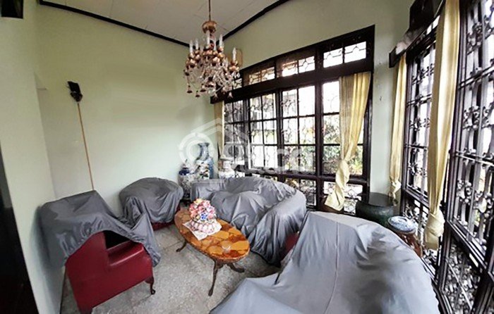 For Sale Rumah Mewah Exclusive di Banyumanik, Semarang For Sale Rumah Mewah Exclusive di Banyumanik, Semarang