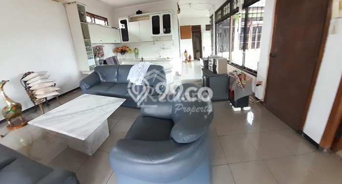 For Sale Rumah Mewah Exclusive di Banyumanik, Semarang For Sale Rumah Mewah Exclusive di Banyumanik, Semarang