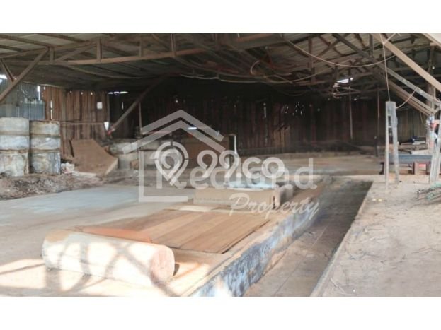 Area Ramai! Gudang Dijual di Pedurungan untuk Bisnis Luas Bangunan 2000m2 Area Ramai! Gudang Dijual di Pedurungan untuk Bisnis Luas Bangunan 2000m2