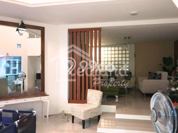Siap Huni Rumah Mewah 4 Kamar di Candisari Dekat ke Mana Saja Siap Huni Rumah Mewah 4 Kamar di Candisari Dekat ke Mana Saja