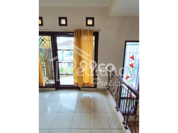 Lokasi terbaik! Rumah siap huni disewakan di Semarang Barat LB 200m2 Lokasi terbaik! Rumah siap huni disewakan di Semarang Barat LB 200m2