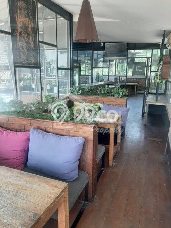 Unit Komersial disewakan di Candisari Semarang dengan LT 167m2 / LB 100m2 Unit Komersial disewakan di Candisari Semarang dengan LT 167m2 / LB 100m2