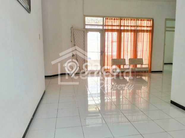 Jual Rumah Eksklusif 3 KT di Puri Anjasmoro, Semarang Jual Rumah Eksklusif 3 KT di Puri Anjasmoro, Semarang
