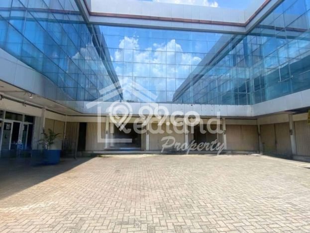 LOKASI STRATEGIS! Ruko Kawasan Banyumanik, Luas 679m2m², Jalan Strategis LOKASI STRATEGIS! Ruko Kawasan Banyumanik, Luas 679m2m², Jalan Strategis