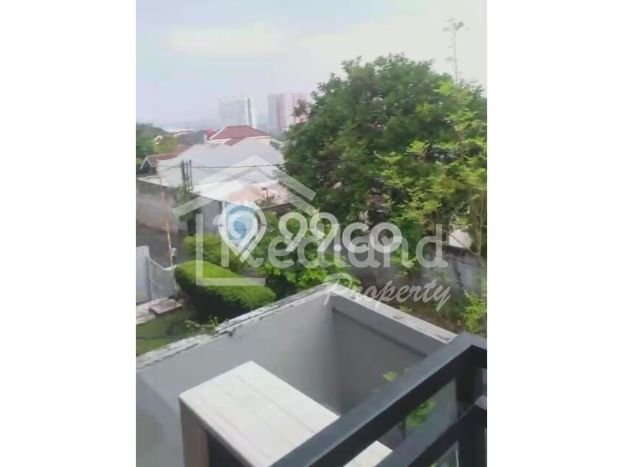 Lokasi terbaik! Rumah siap pakai disewakan di Banyumanik LB 500m2 Lokasi terbaik! Rumah siap pakai disewakan di Banyumanik LB 500m2
