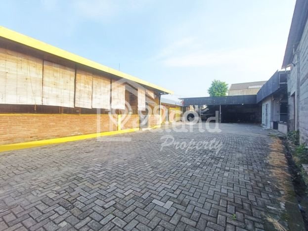 AREA PREMIUM! Komersial di Semarang Barat, Luas 1400m2m², Area Premium AREA PREMIUM! Komersial di Semarang Barat, Luas 1400m2m², Area Premium