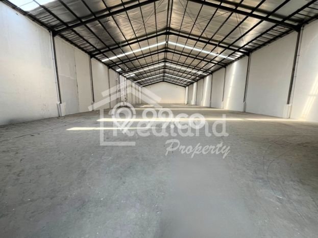 Unit Gudang Paling Strategis di Ngaliyan Semarang dengan LB 1200m2 Unit Gudang Paling Strategis di Ngaliyan Semarang dengan LB 1200m2
